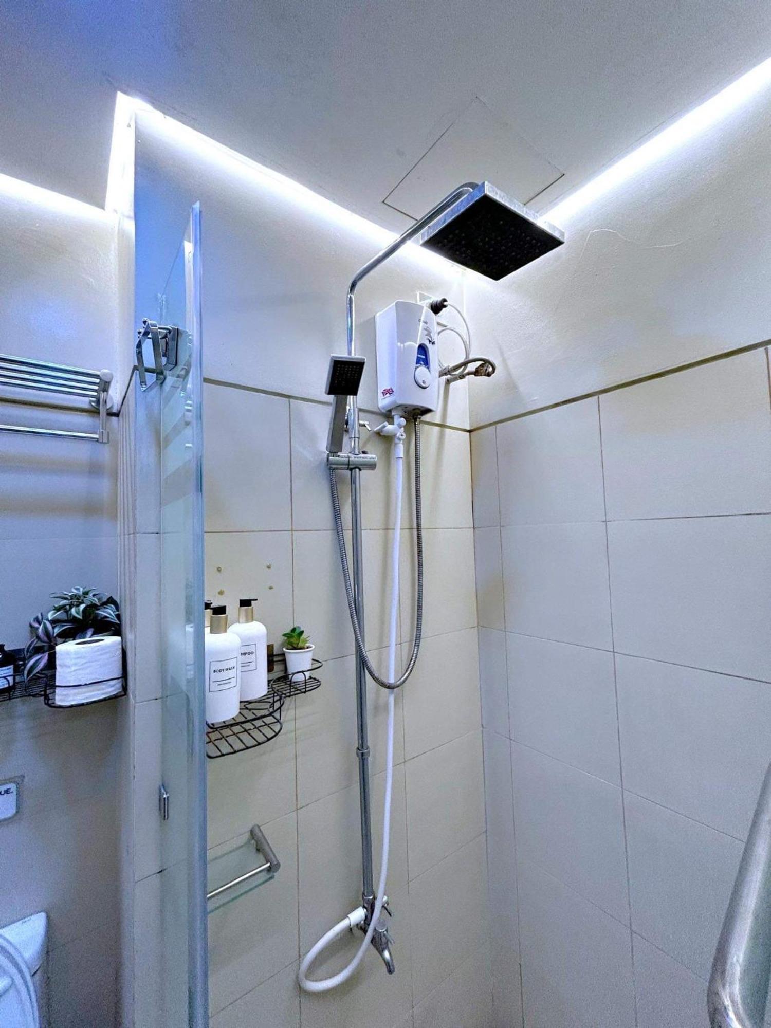 Cozypura Staycation Near Moa, Airport , With Free Fast Wifi, Netflix And Pay Parking Pasay Exteriér fotografie
